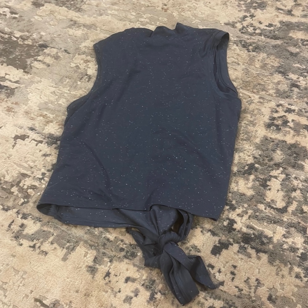 Lulu lemon workout top